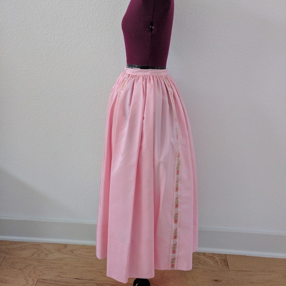 Vintage 1950s pink full skirt - Picture 6 of 9